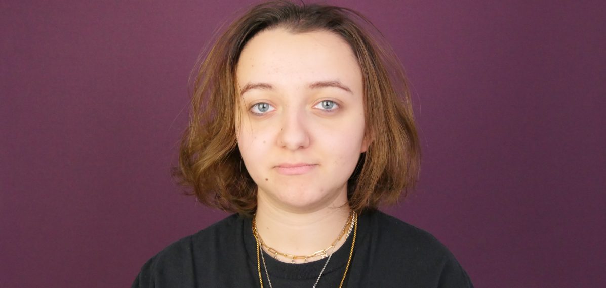 Ein Porträtfoto der M94.5-Redakteurin Aylin Sancak