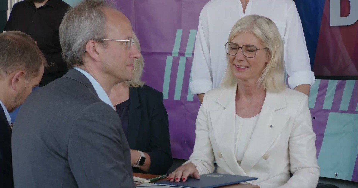 münchen.tv »münchen heute« – Beitrag zu 30 Jahre Mediaschool Bayern (auf münchen.tv ansehen)